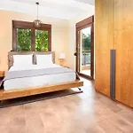 Maria Luxury Villa *