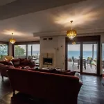 Maria Luxury * Hanioti
