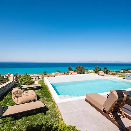 Maria Luxury Hanioti