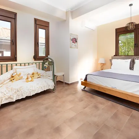 Maria Luxury Ханиоти