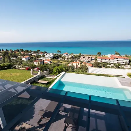 Maria Luxury * Chaniotis