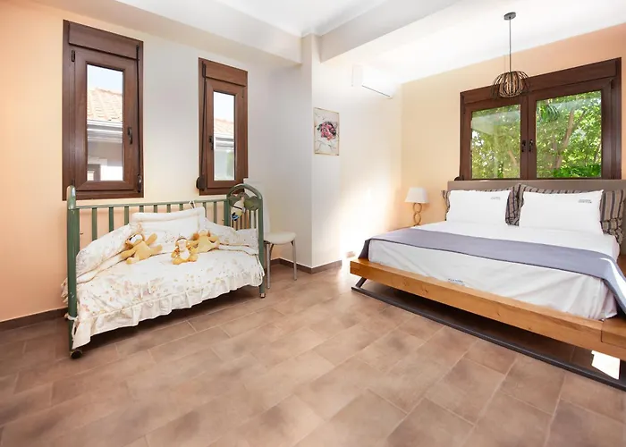 Maria Luxury Hanioti