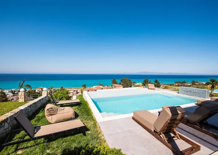 Maria Luxury Hanioti