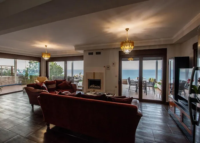 Maria Luxury * Hanioti